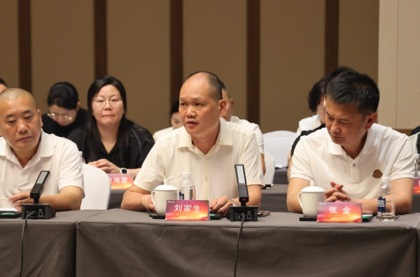 国家正规炒股平台 广东省区一季度完成计划，陈华明确差异化策略：茅台酒解决供需适配，系列酒侧重渠道下沉